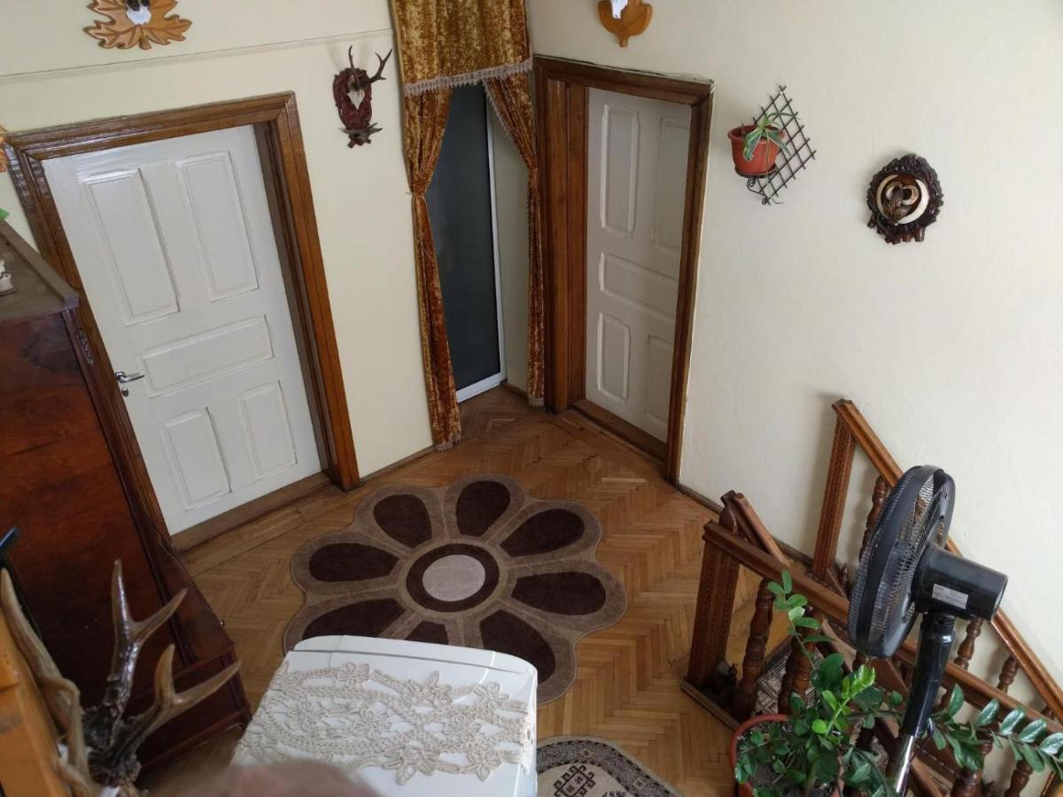 Cazare Adela Horezu Exterior foto