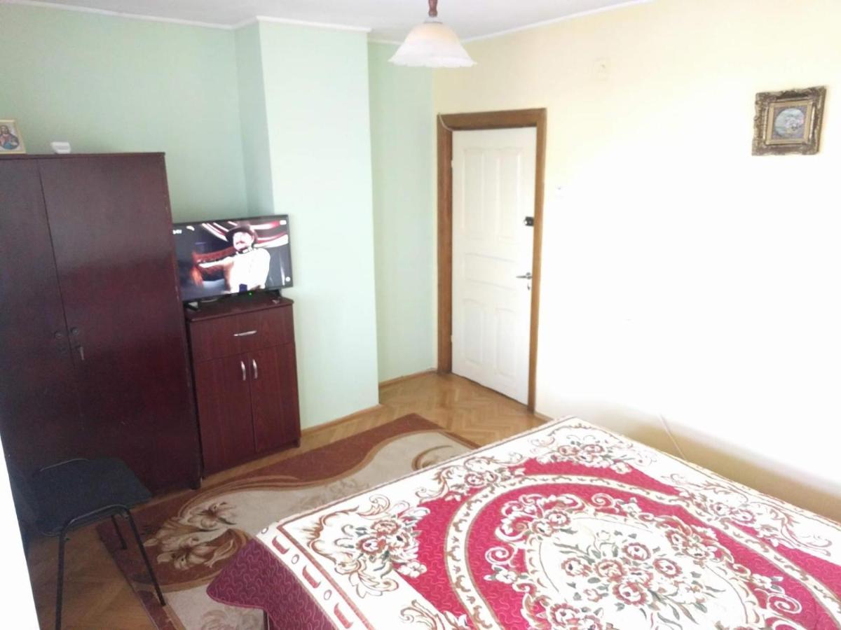 Cazare Adela Horezu Exterior foto