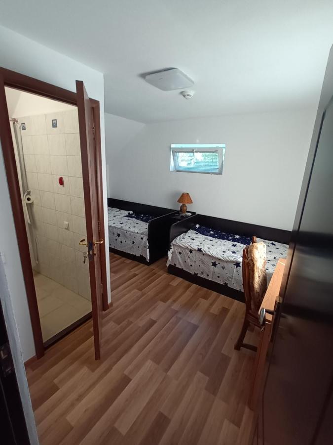 Cazare Adela Horezu Exterior foto